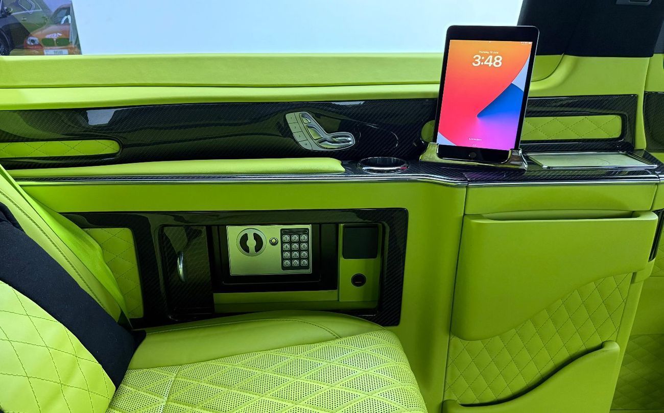 Mercedes Maybach V250 Maybach 2023 Mercedes Benz V250 Maybach Kit, 2028 Mercedes Warranty, Low Km, Excellent Condition, GCC