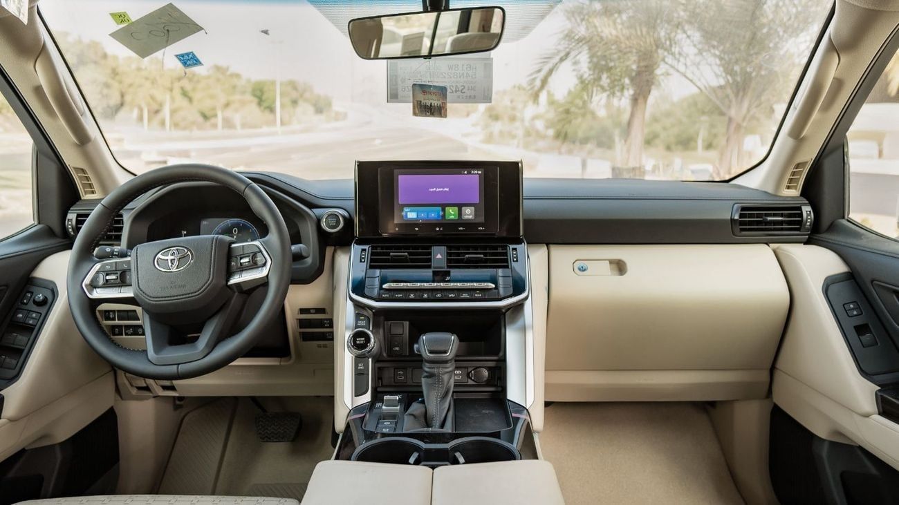 تويوتا لاند كروزر 2025 Toyota Land Cruiser GXR 3.5L AT Petrol (Basic)