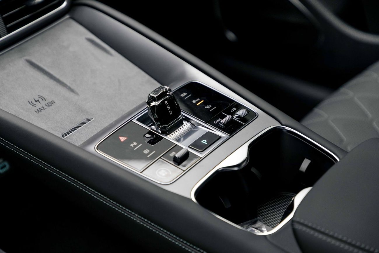 BYD Sealion 7 RWD Intelligent Driving - White Inside Black | Export Only