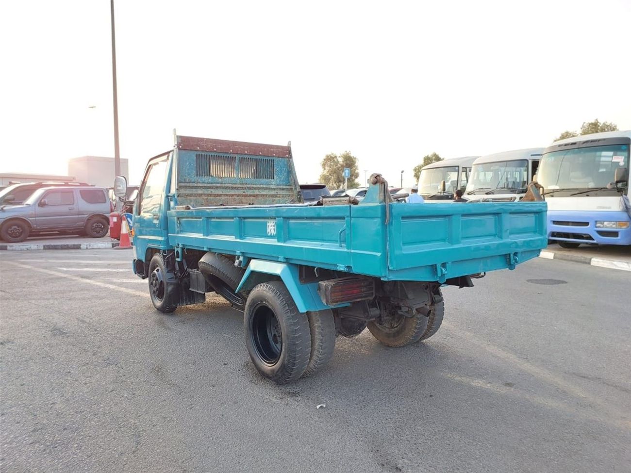 Toyota Dyna TOYOTA DYNA TRUCK DUMPER RHD 1995 MODEL 4.1 L DIESEL AUTOMATIC(PM01058)