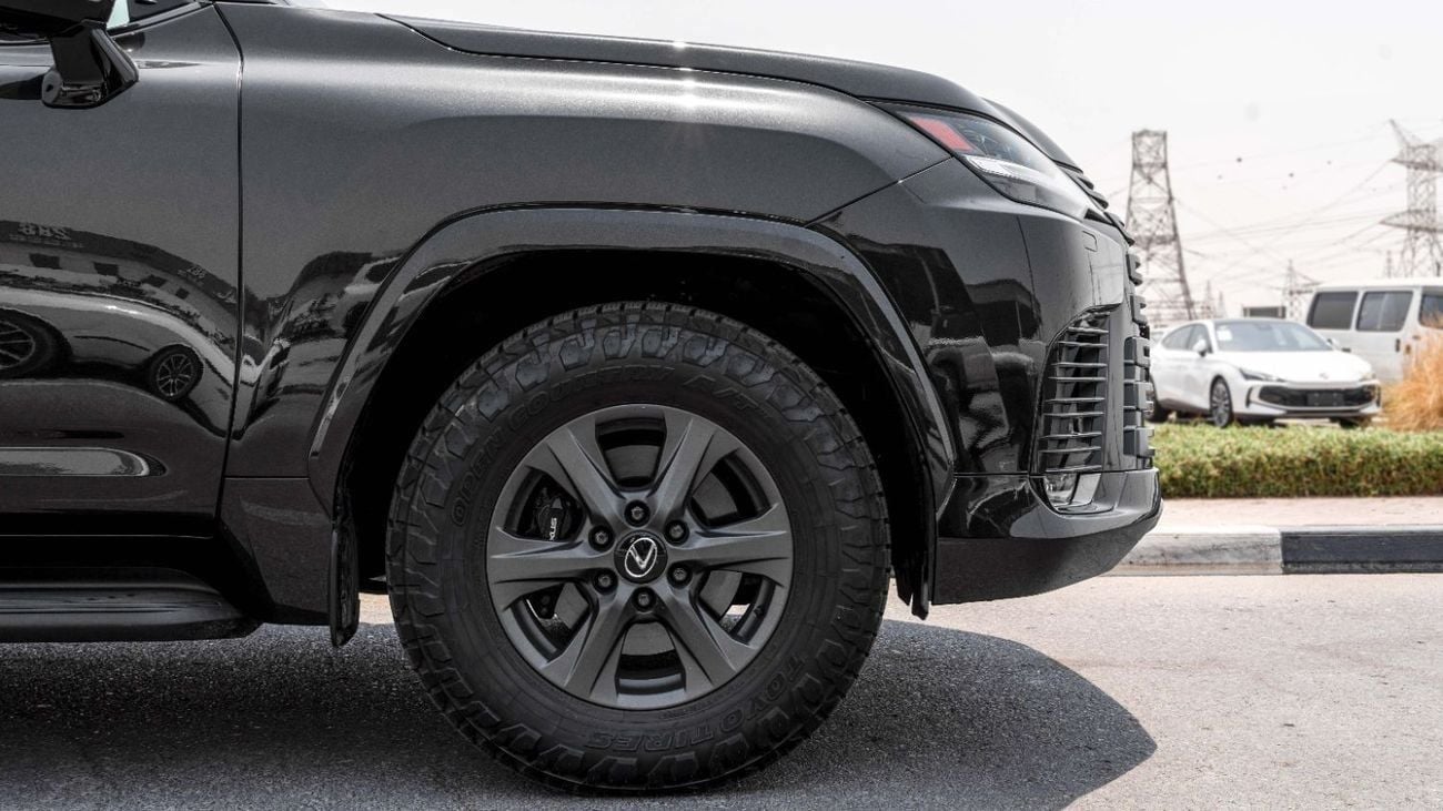 Lexus LX 600 2026 Lexus LX600 Over-Trail 3.5L AT Petrol (Black-Black)