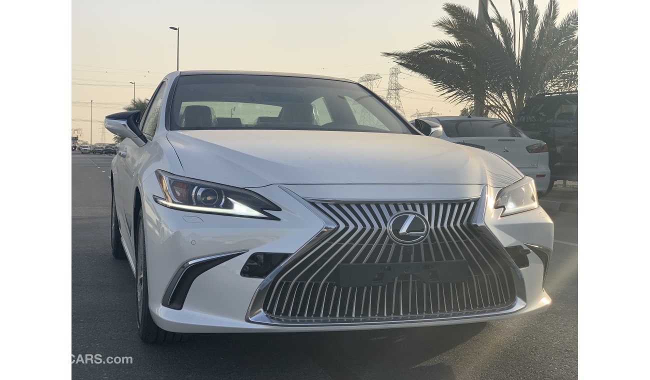 Lexus ES350 V6 MY2021 4 Cameras / Panoramic Sunroof