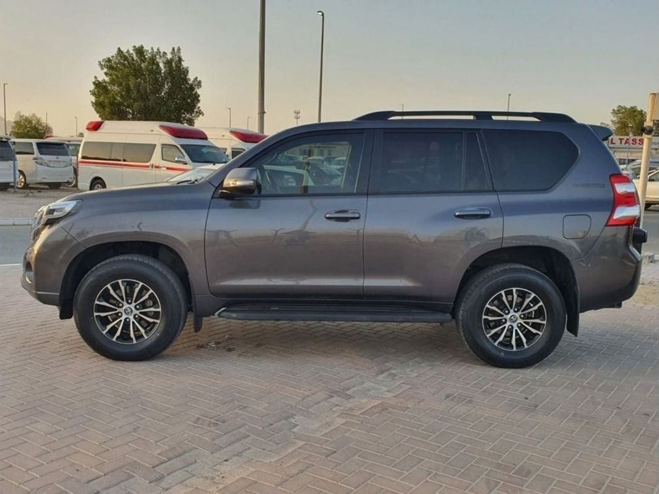 Toyota Prado DIESEL 3.0 LITER FULL OPTION RIGHT HAND DRIVE  2013 MODEL