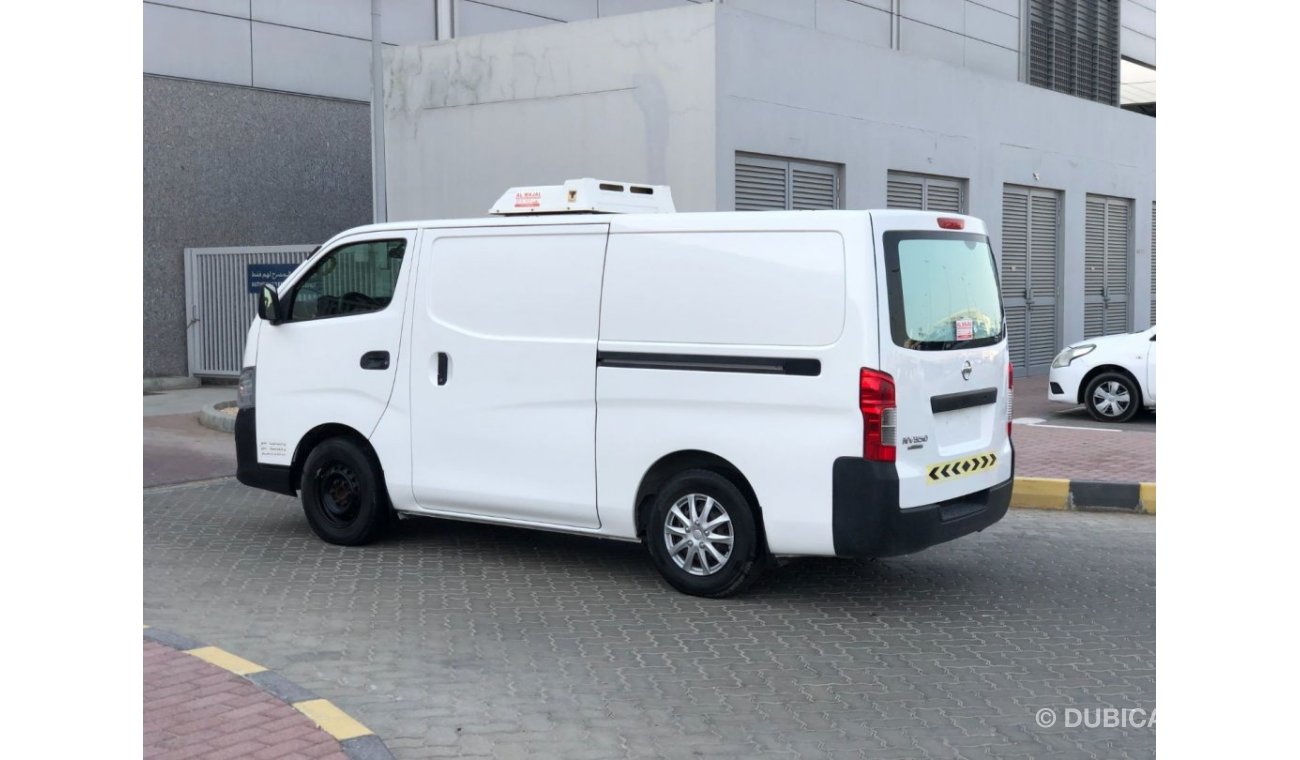 Nissan Urvan VAN Shiller