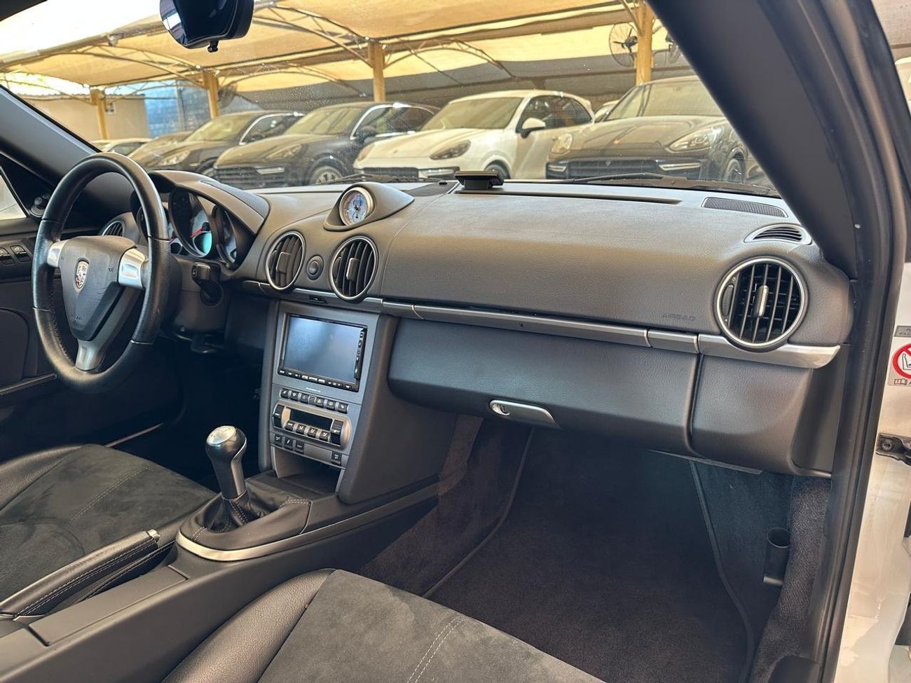 بورش كايمان PORSCHE CAYMAN S 2008 3.4L | 6F MANUAL TRANSMISSION | FULL SERVICE HISTORY | SPORTS CHRONO PACKAGE