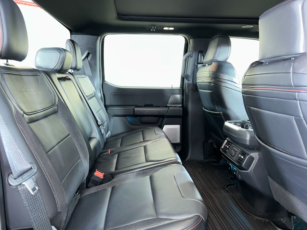 فورد إف-150 رابتور RP1725 F150 RAPTOR 37 CREW 802A 145" 3.5L ECOBOOST AT LTHR + COOLER BOX