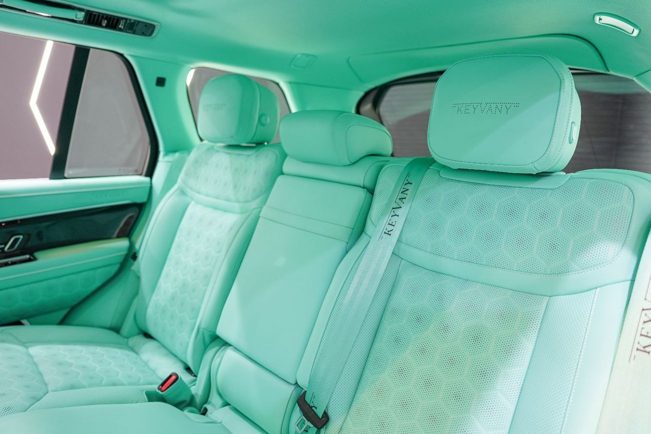 Land Rover Range Rover HSE P530 4.4L Vogue, Full Keyvany Kit, Rear Entertainment, Panoramic Roof w/ Starlight!!