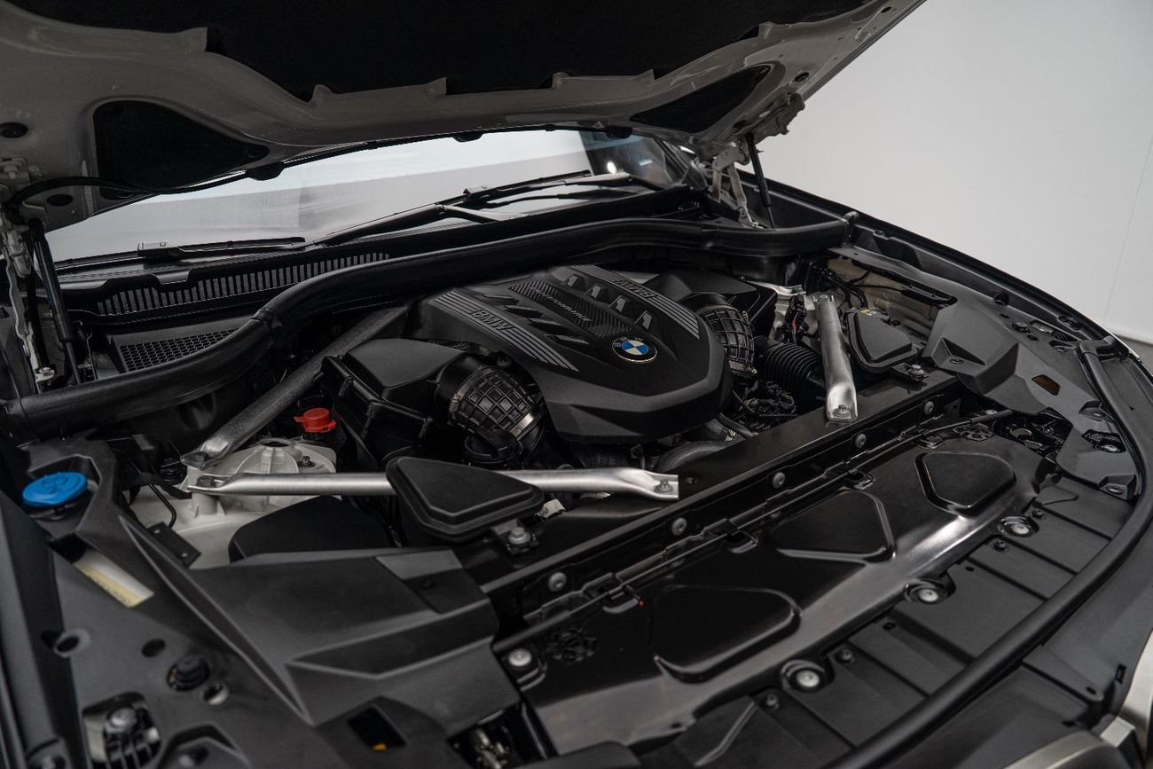 بي أم دبليو X5 M50i 4.4L