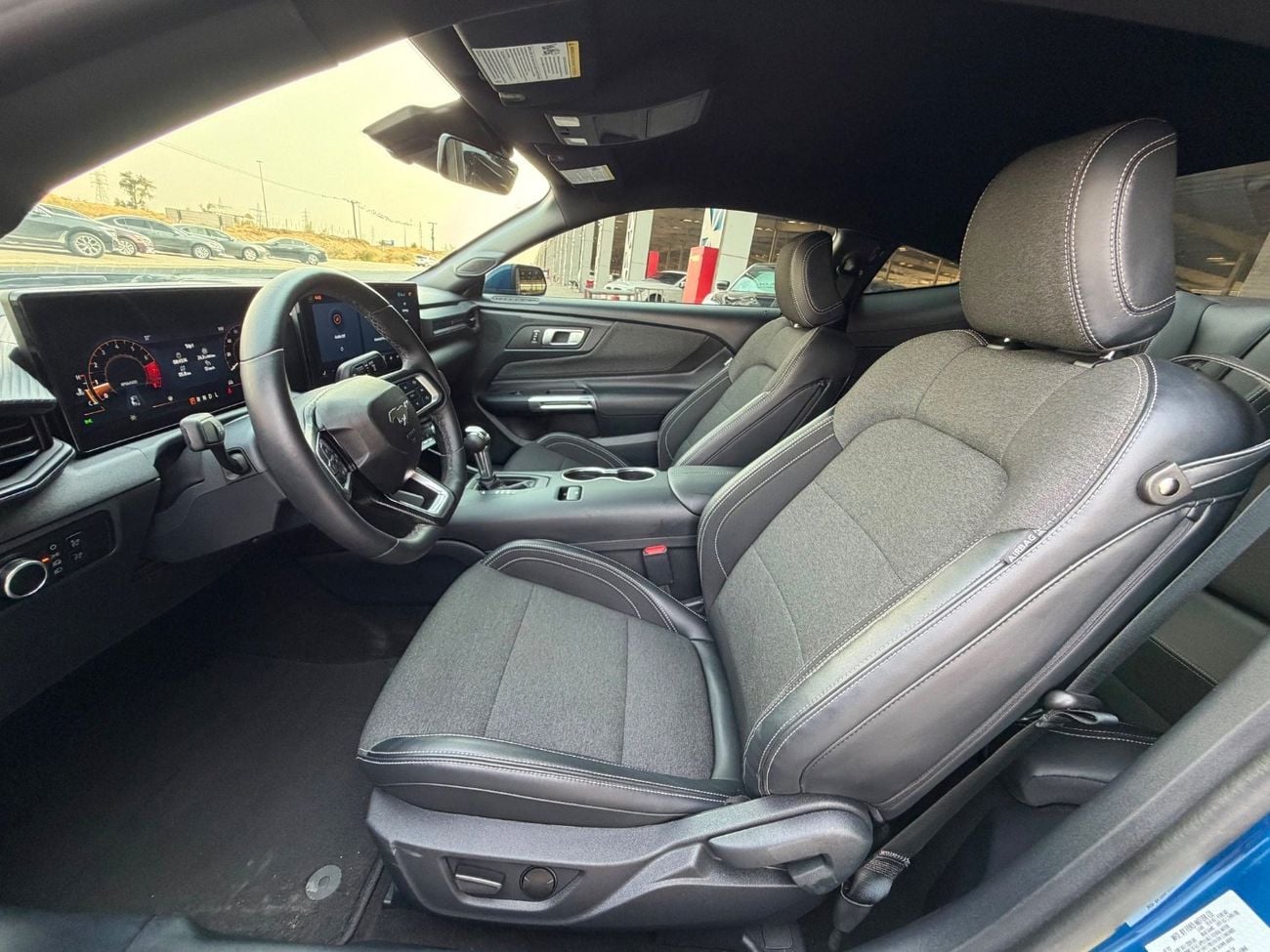 Ford Mustang PREMIUM ECO BOOST / LOW MILEAGE/BIG SCREEN / RADAR/LANE DEPARTURE/BLIND SPOTS/ IN PERFECT CONDITION