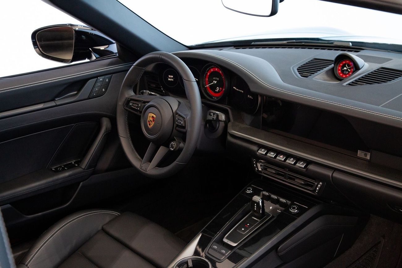 Porsche 911 TARGA 4 GTS