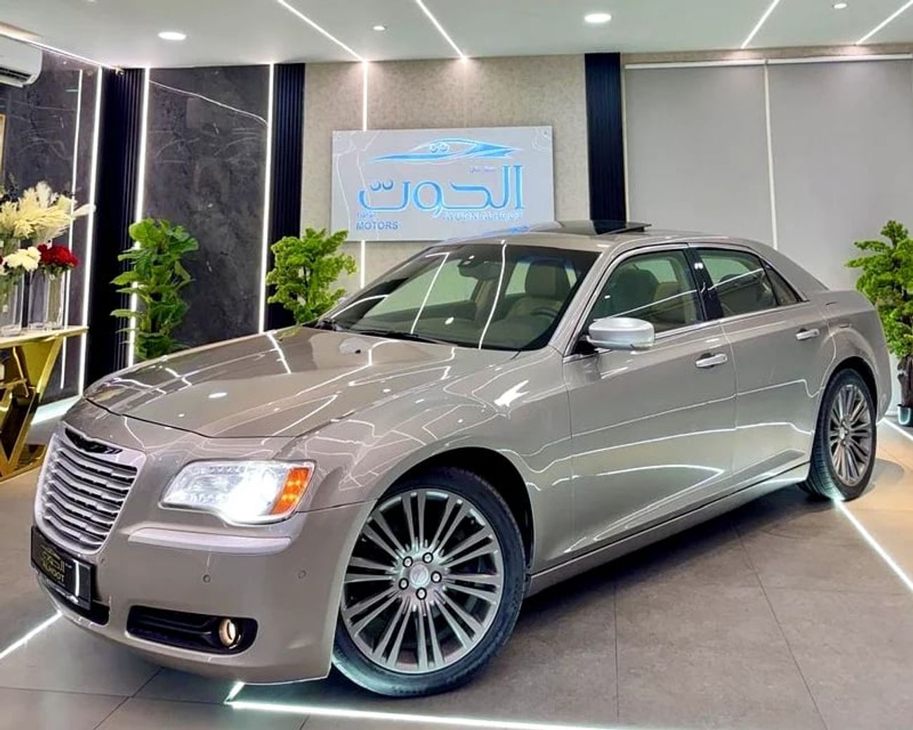 كرايسلر 300C Limited 3.6L || GCC || SPACIOUS AND DEPENDABLE || GREAT || EXCELLENT PERFORMANCE || COMFORT