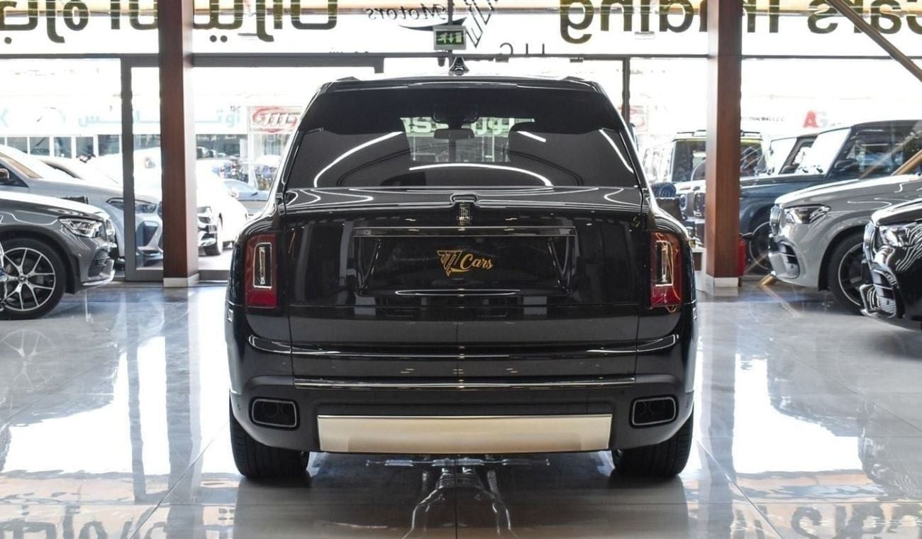 Rolls Royce Cullinan BLACK BADGE 2023 Rolls-Royce Cullinan | 6.75L Twin-Turbo V12 | 600 KM | European Specs