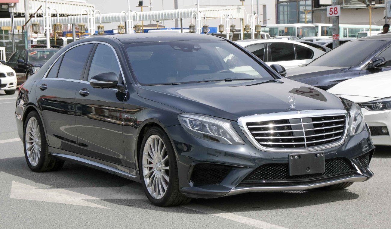Mercedes-Benz S 63 AMG 4Matic          Import from Japan.