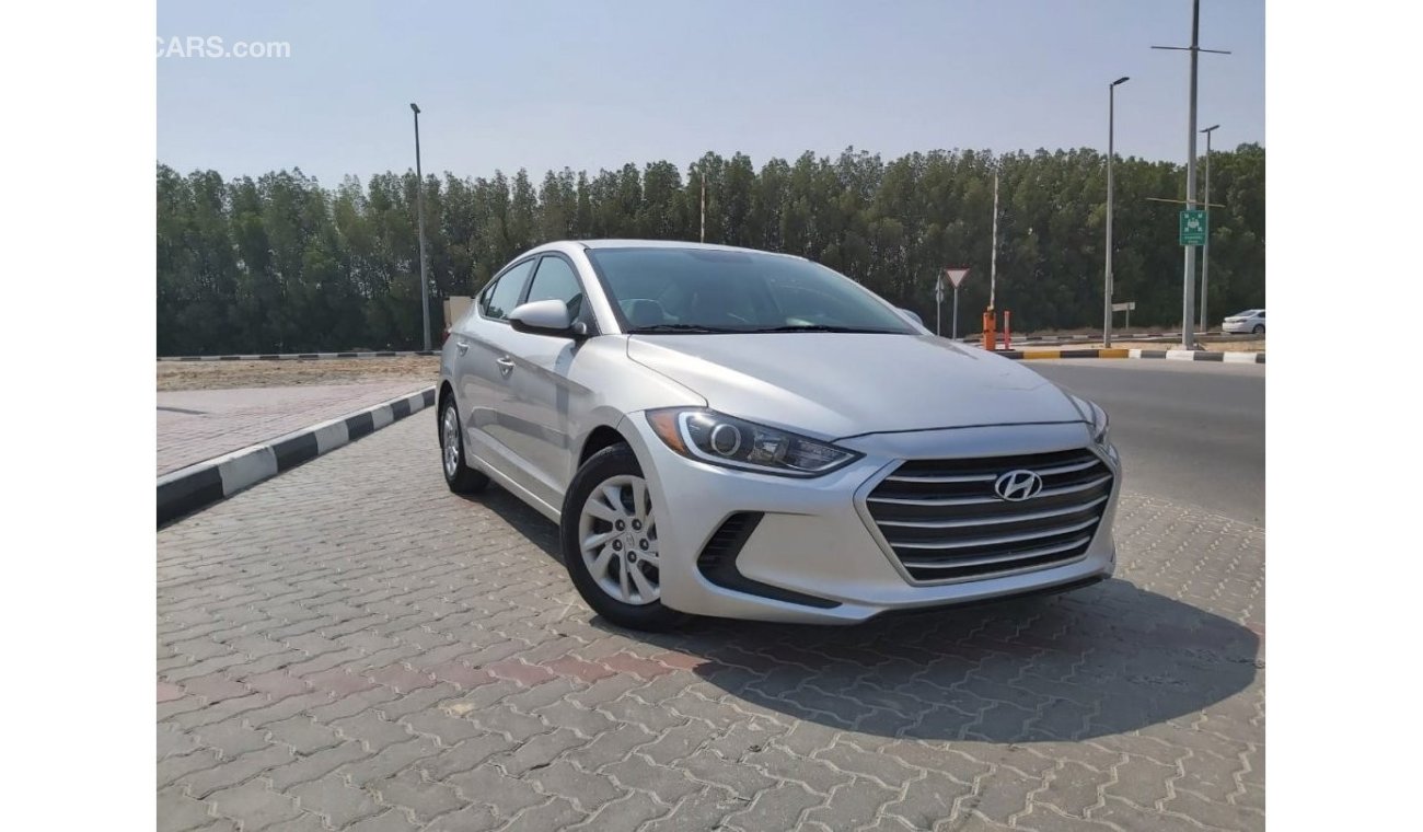 Hyundai Elantra SE _ Very Clean Car