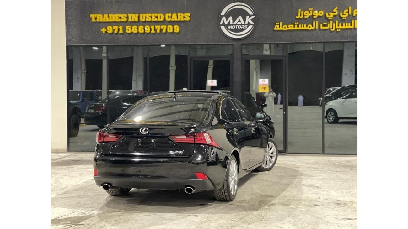 لكزس IS 250 بريمير