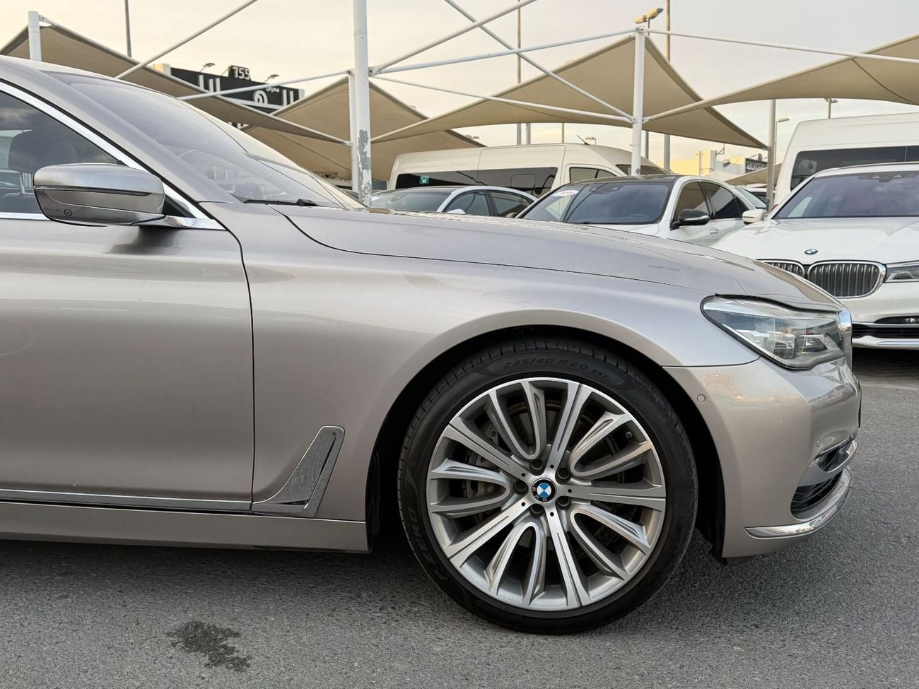 BMW 740Li LUXURY