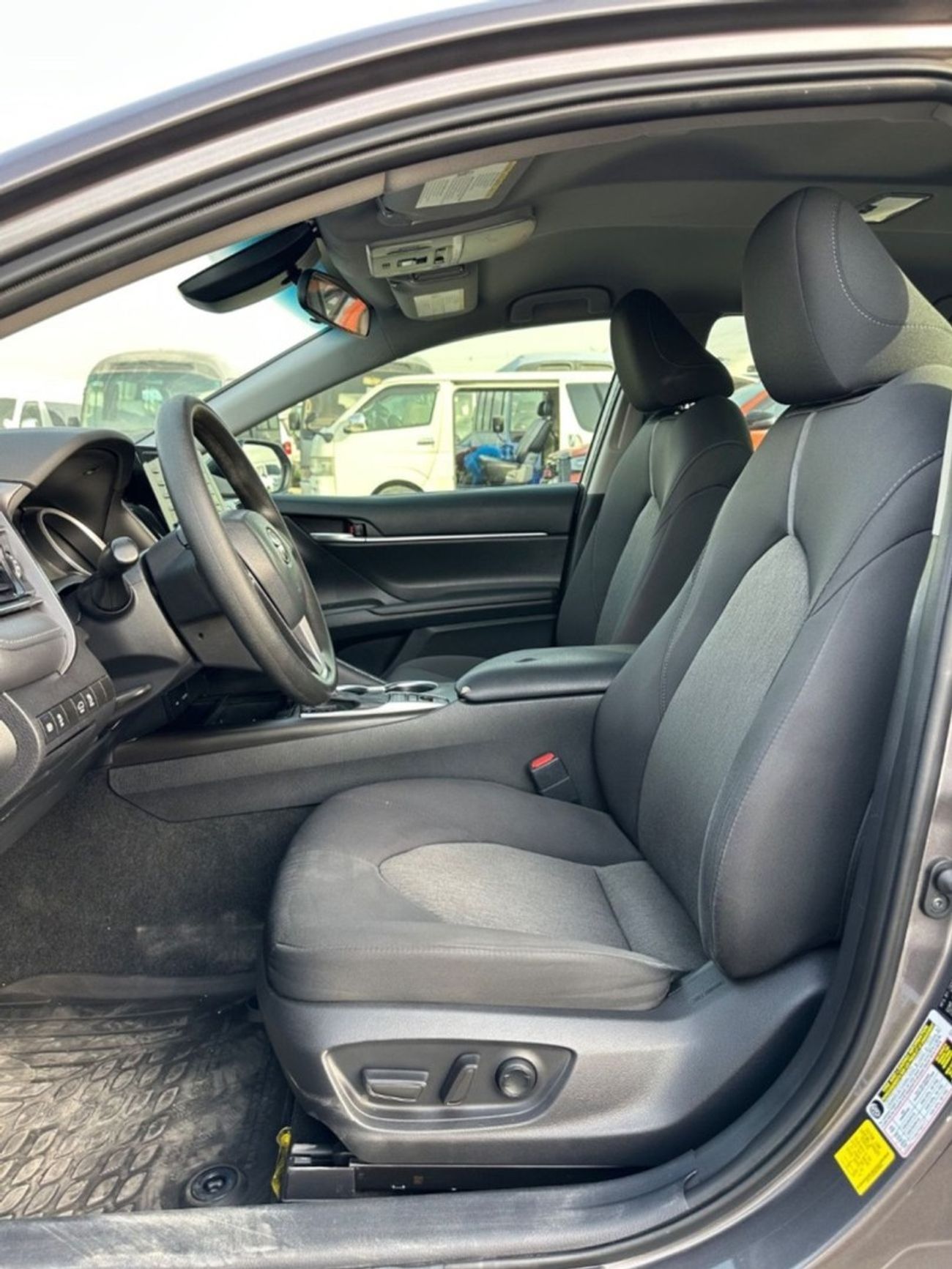 Toyota Camry Hybrid LE HEV 2.5L