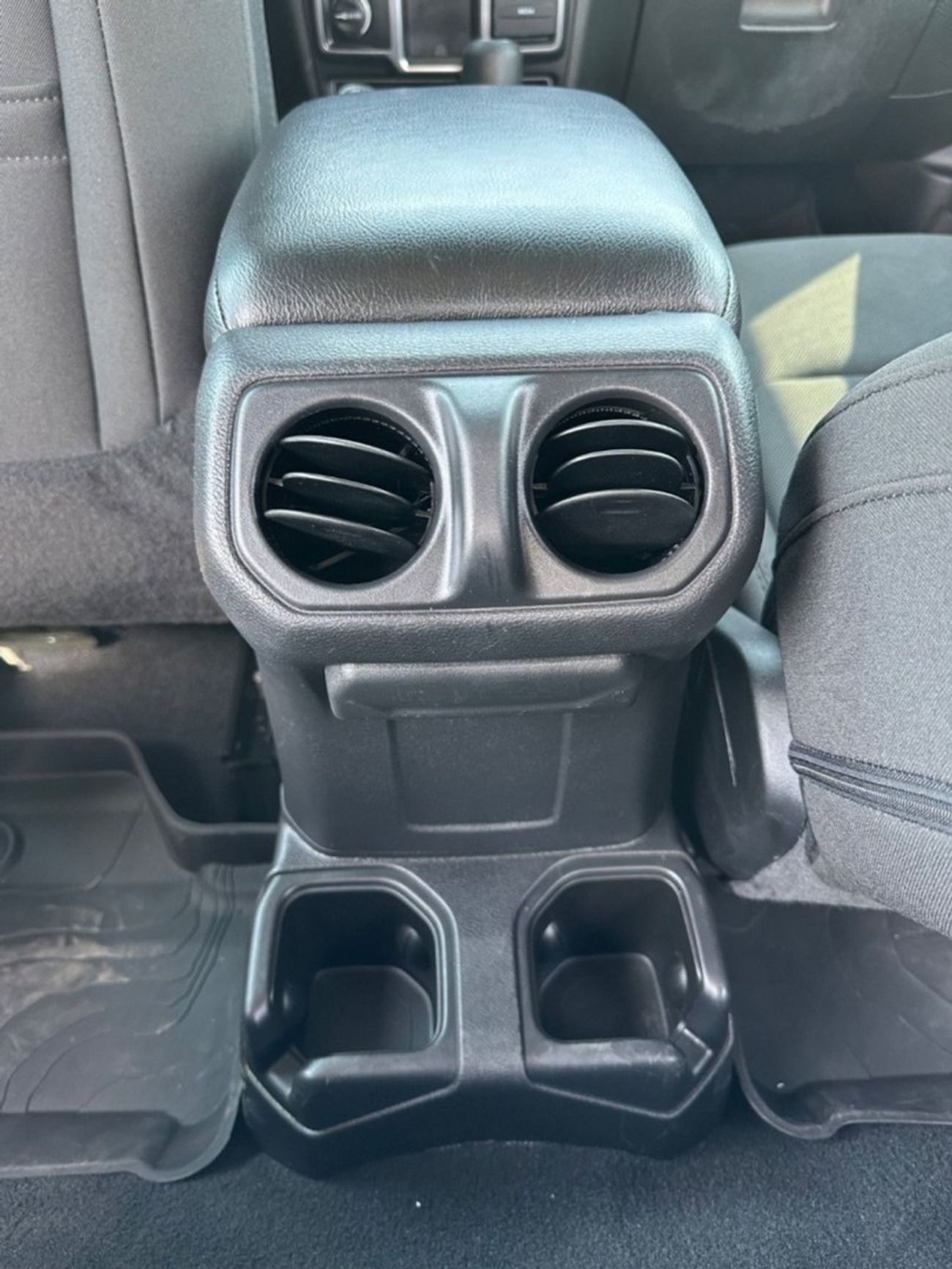 جيب رانجلر Sport 2 Door 4WD 2.0