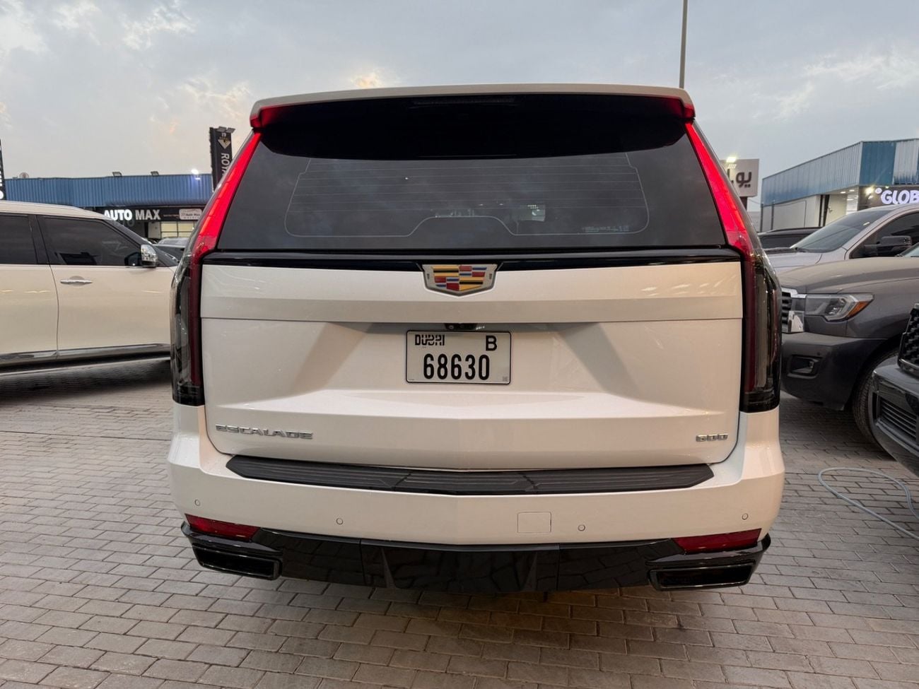 كاديلاك إسكالاد Luxury 6.2L warranty