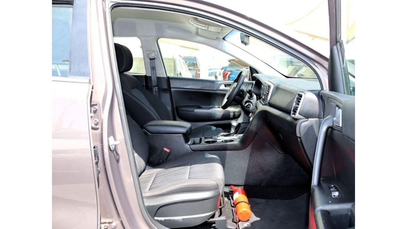 كيا سبورتيج EX خالية من الحوادث - خليجي - بحالة الوكالة - مكينة 1600 سي سي -