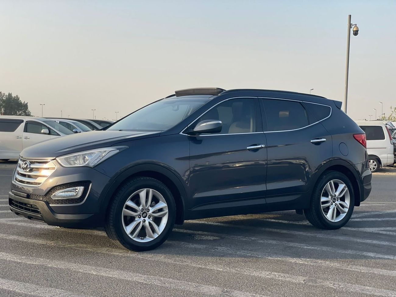 هيونداي سانتا في 2015 Hyundai Santa Fe Sports Ultimate Full Option Panoramic - 2.0L V4 Turbo - AWD 4x4 - Full Screen