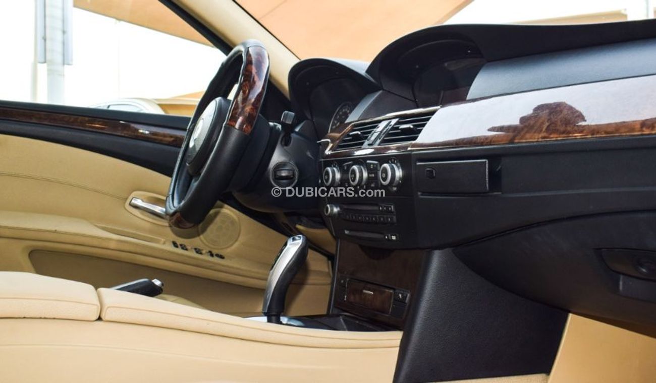 BMW 530i BMW MODEL 2008 GCC NUMBER ONE FULL OPTIONS SUNROOF LEATHER SEATS VERY GOOD CONDITION.