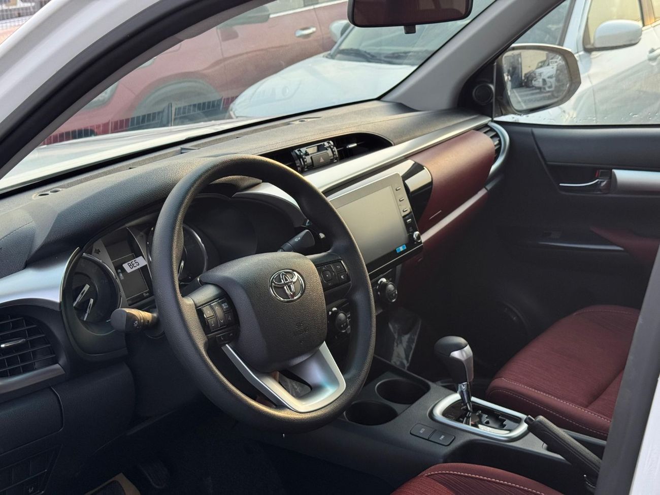 Toyota Hilux GLX 2.7L Double Cab Utility RWD A/T 4X2 FULL 1/1 2025 GCC