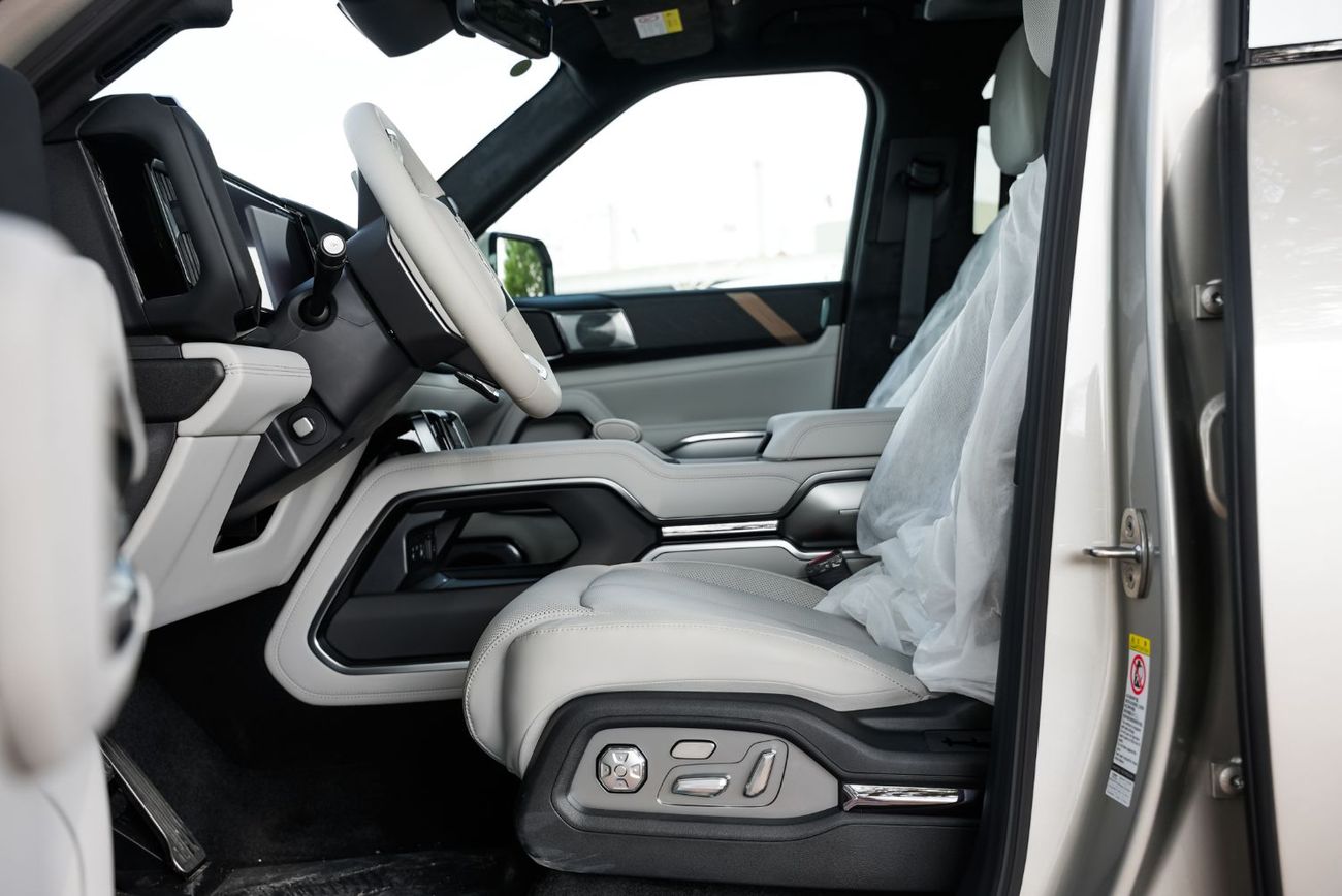 بي واي دي ليوبارد 8 2025 Leopard 8  NEW Flagship 5-seates AWD Gold in White 0Km