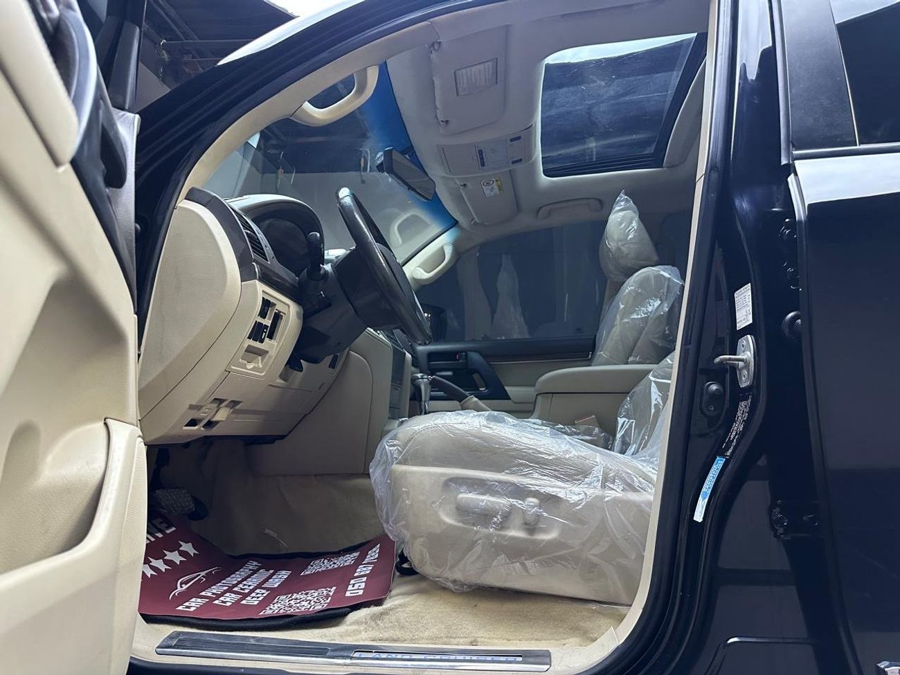 Toyota Land Cruiser VXR 4.6L 4WD