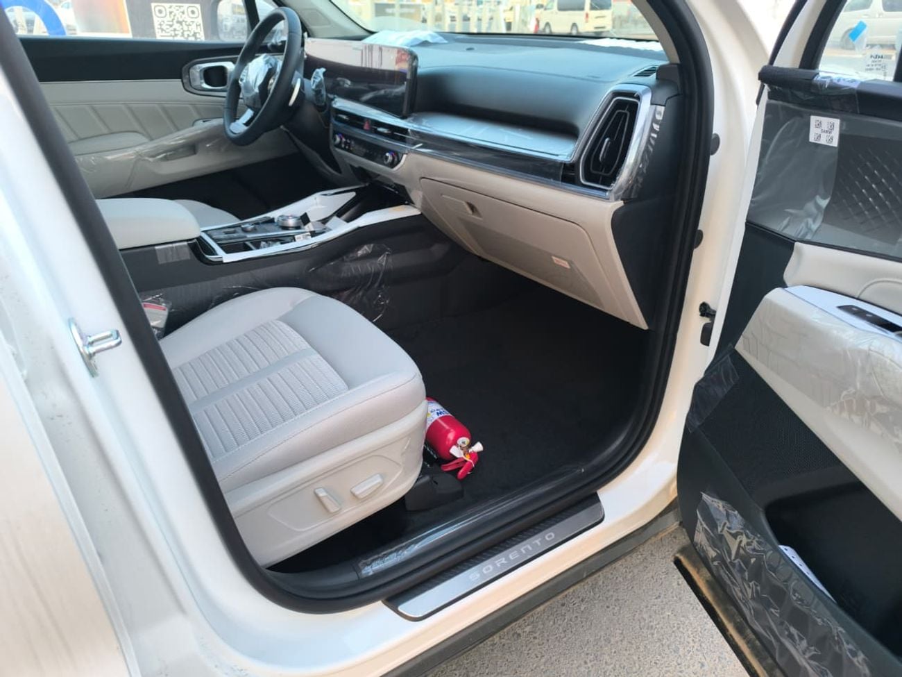 كيا سورينتو 3.5L FWD GCC Specs Full Option 2025 Model Brand New