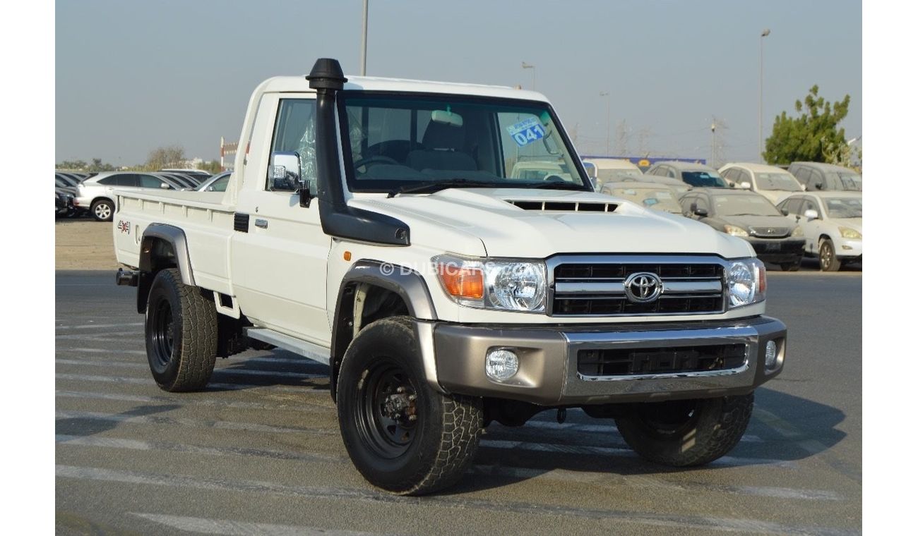 Toyota Land Cruiser Pick Up Full option clean car