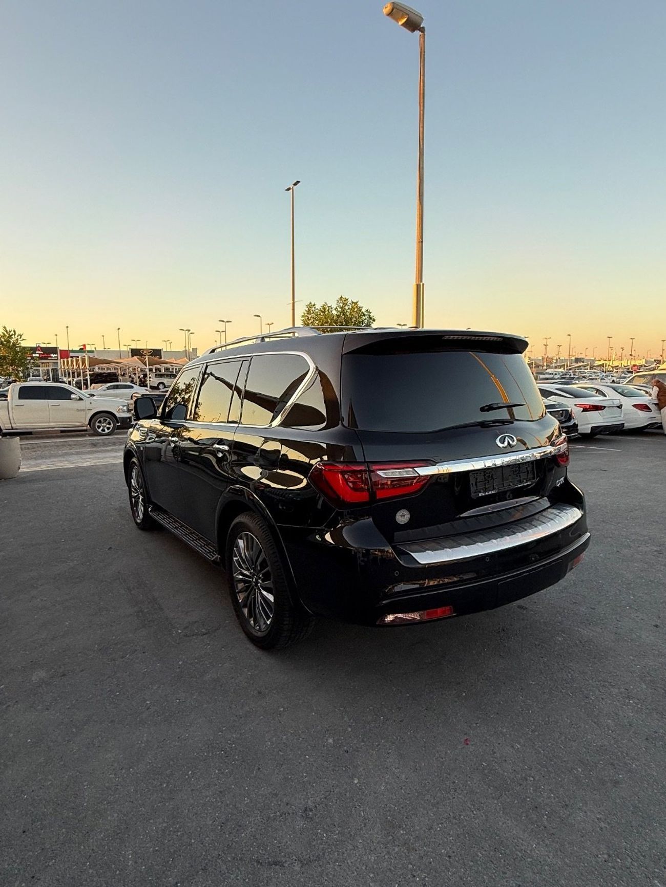 إنفينيتي QX80 Excellence 5.6L
