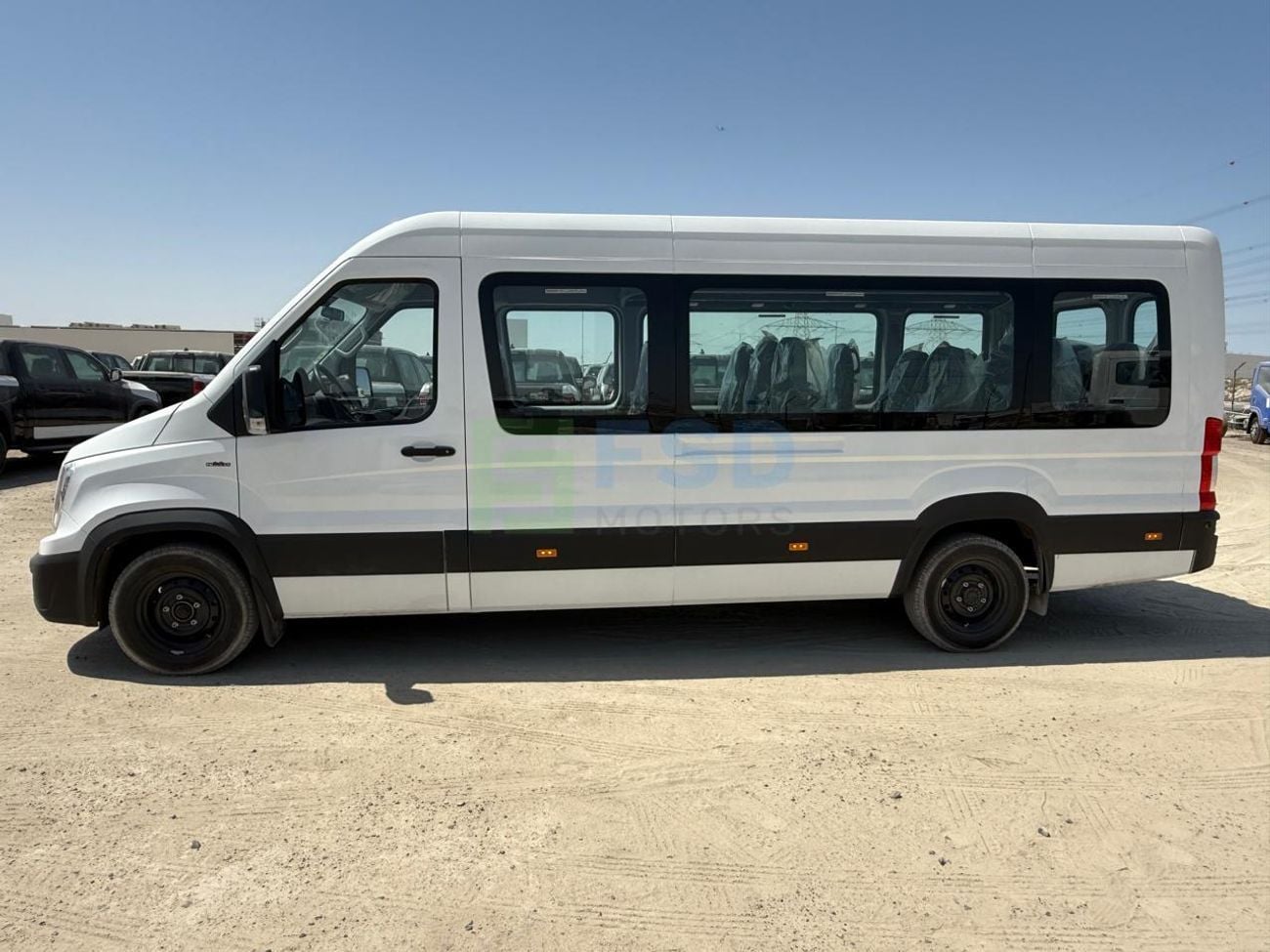 فورس أوربانيا Force Urbania 13 Seater 2.6L 2WD Euro 4 MY-2025 & 17 Seater also