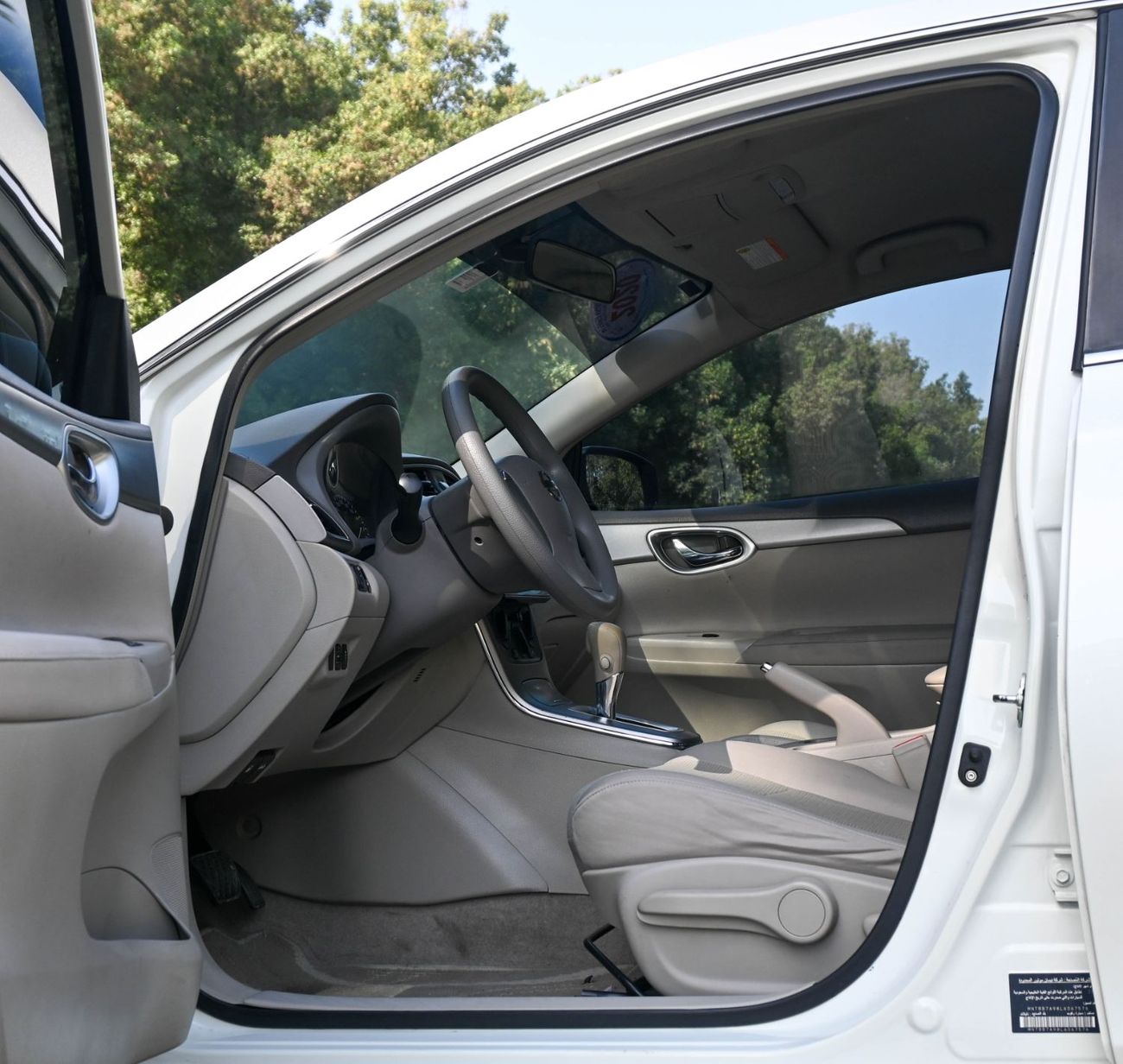 Nissan Sentra S 1.6L (113 HP) Nissan Sentra 1.6L 2020 GCC Original Paint & accident-free Excellent Condition 672 A