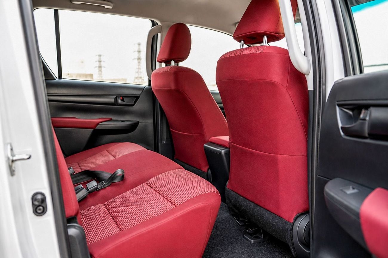 Toyota Hilux GLX 2.7L, 4-Cylinder, 16-Valve Petrol