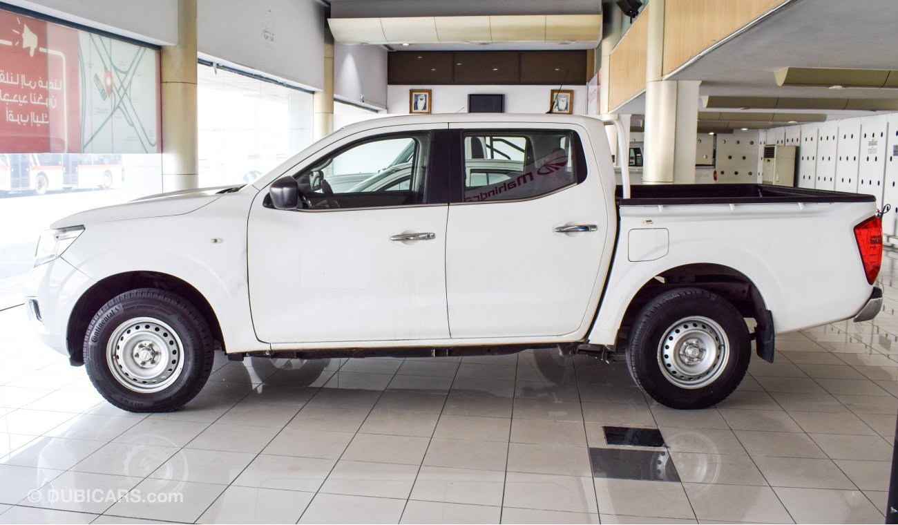 Nissan Navara SE