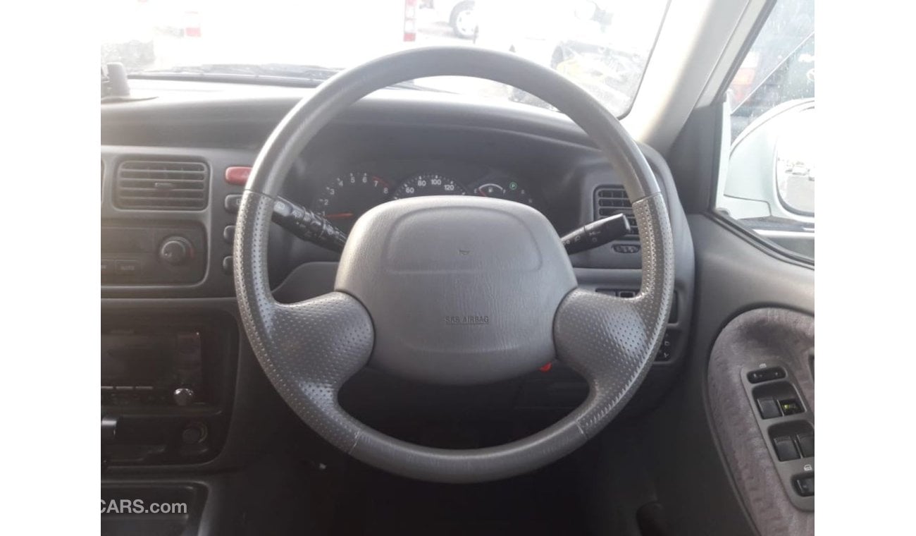 Suzuki Escudo Suzuki Escudo RIGHT HAND DRIVE (Stock no PM 262)