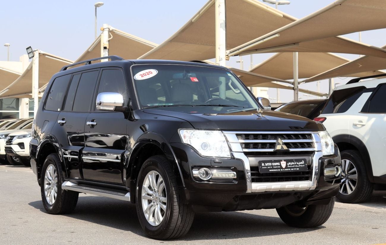 ميتسوبيشي باجيرو GLS H/L ROCKFORD PLATINUM خالية من الحوادث - خليجية - طلاء أصلي - حالة ممتازة من الداخل والخارج - 3800 سي سي - كاملة