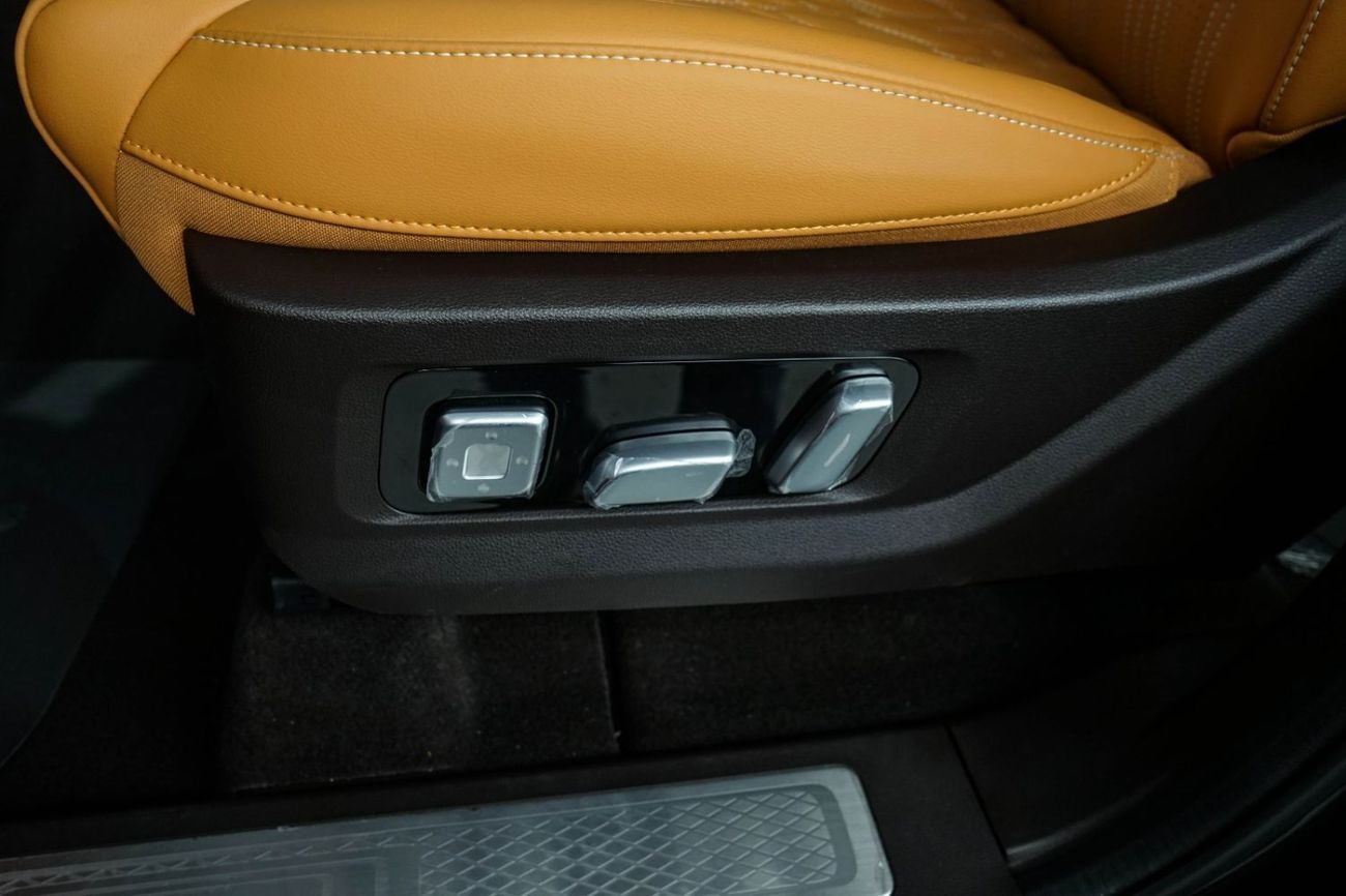 Tank 500 NEW TANK 500 PRETSIGE 2.0 TURBO HYBRID MODEL 2026 FULL OPTIOS