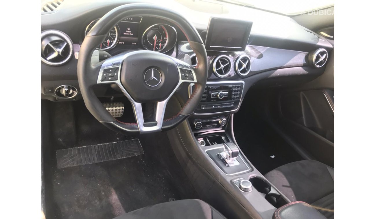 مرسيدس بنز CLA 45 AMG