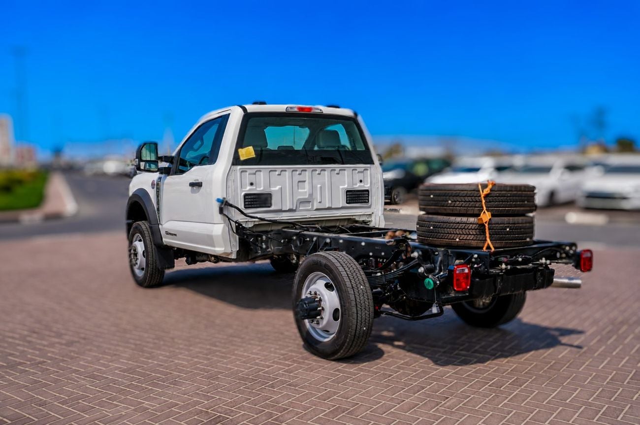 Ford F-550 Ford F-550 Super Duty Chassis Cab