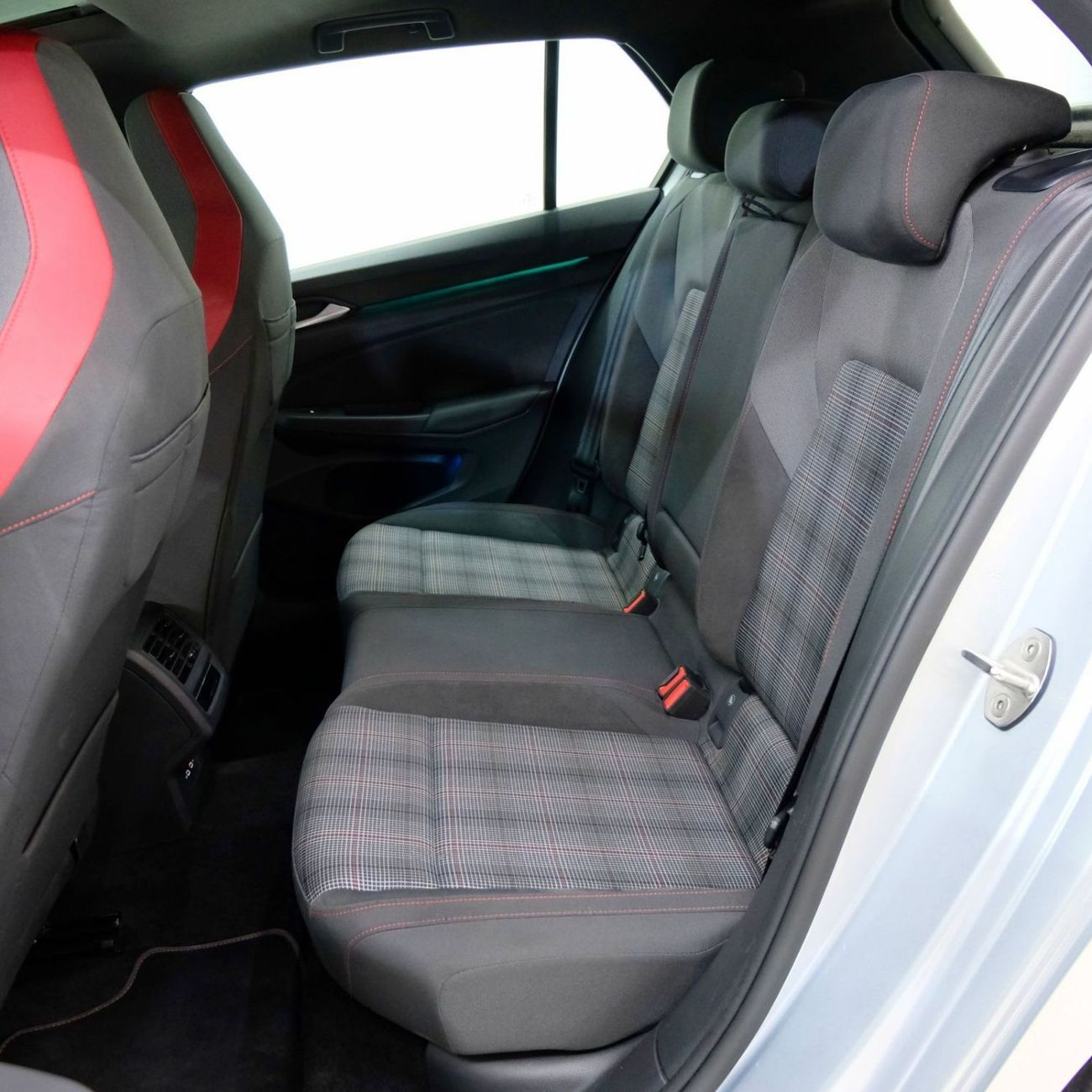 Volkswagen Golf GTI Sport 2.0T AED 2,154 P.M l 0% Down Payment l GCC Specs l Under Full Volkswagen Warranty