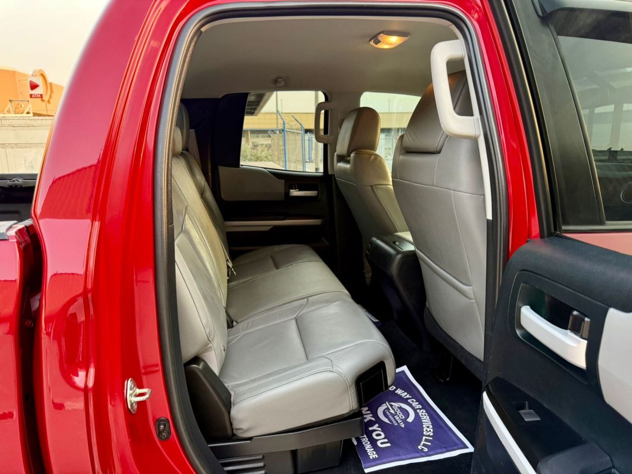 تويوتا تاندرا PETROL TUNDRA 5,7 LITER LEFT HAND DRIVE 2017 MODEL