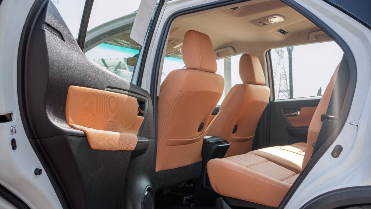 تويوتا فورتونر 2025 Toyota Fortuner GX 2.7L At Petrol 