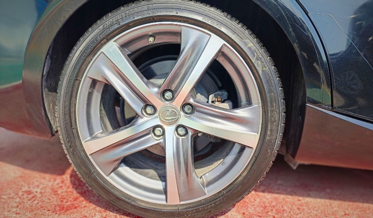 لكزس IS 300 // 963AED Monthly // LOW MILEAGE / SUPER CLEAN (LOT # 36496)