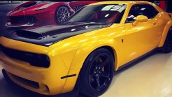 Dodge Challenger hellcat