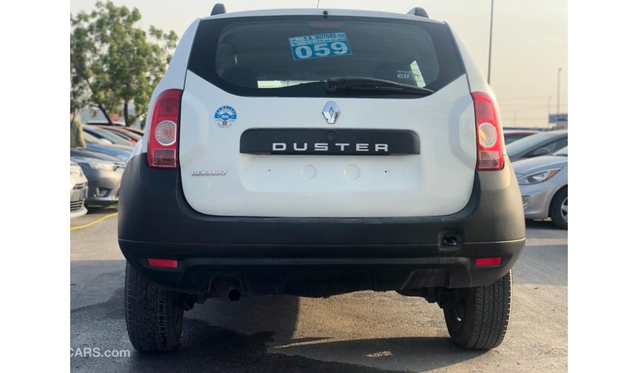 Renault Duster Clean condition, LOT-7203