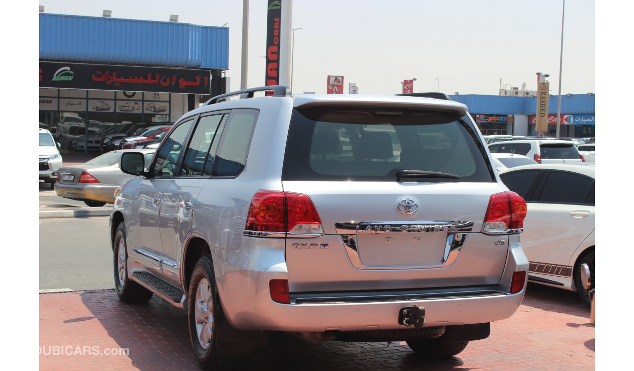 Toyota Land Cruiser (2012) GXR V6