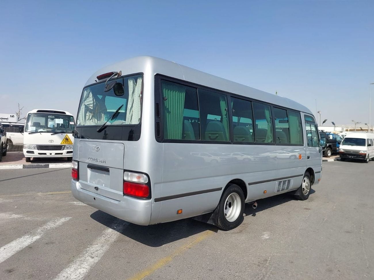تويوتا كوستر TOYOTA COASTER BUS RHD 2008 MODEL 4.0 L DIESEL AUTOMATIC(PM52302)