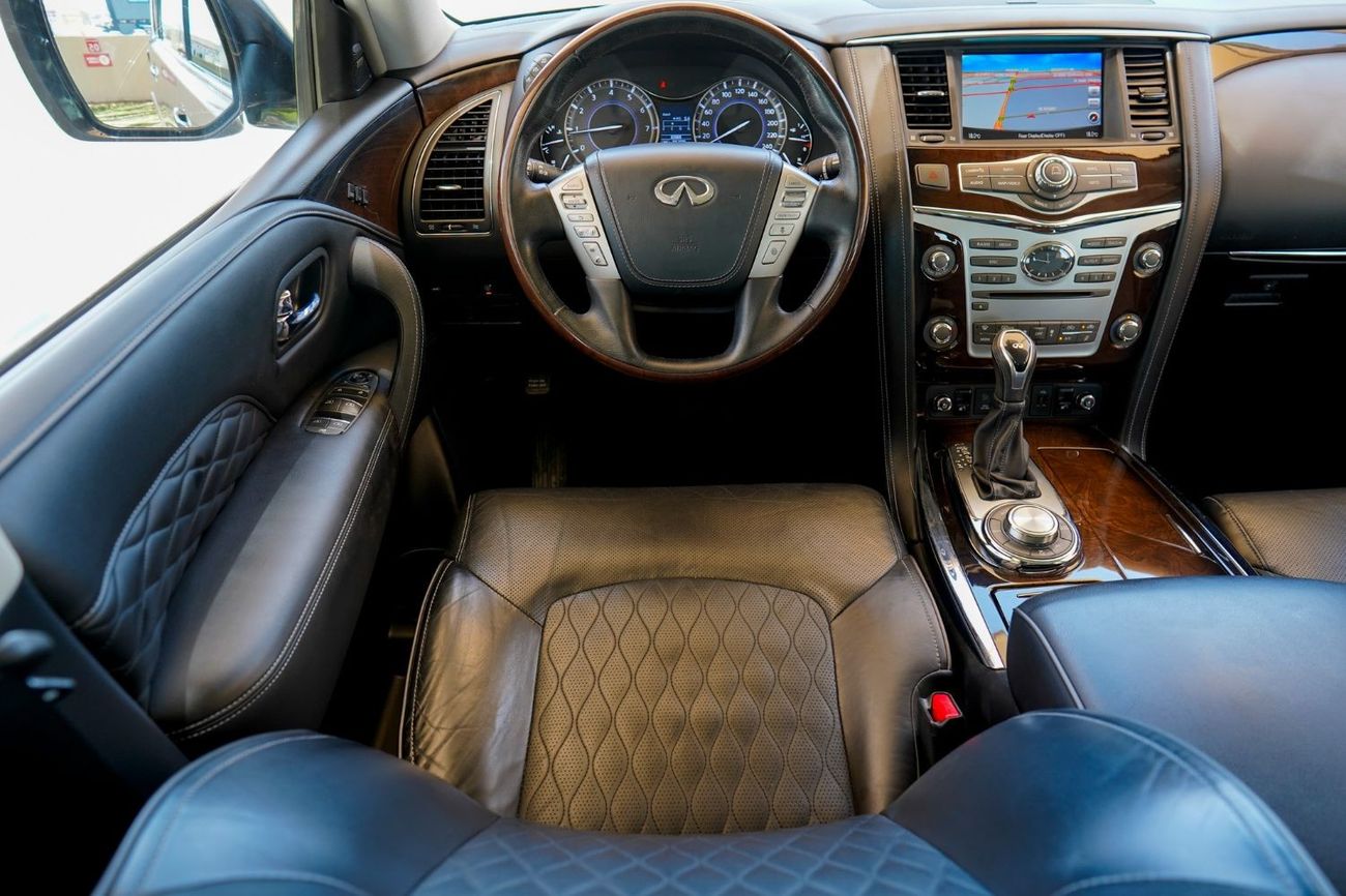 Infiniti QX80 Luxe 7st Infiniti QX80 2020 (7 SEATERS) GCC under Warranty with Flexible Down-Payment/ Flood Free.